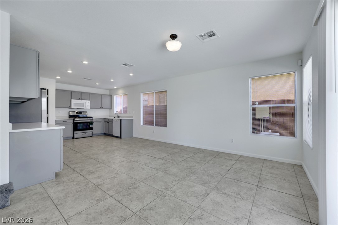 3244 Little Stream Street Property Photo 9