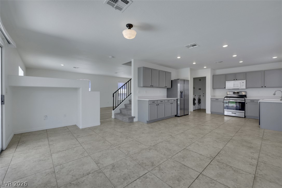 3244 Little Stream Street Property Photo 10