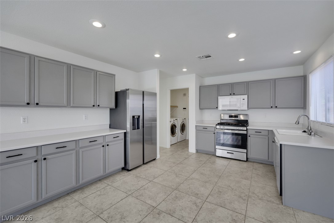 3244 Little Stream Street Property Photo 14