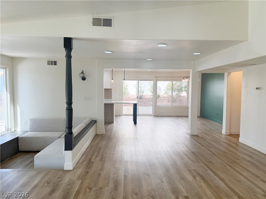 3989 Briarcrest Court Property Photo 10