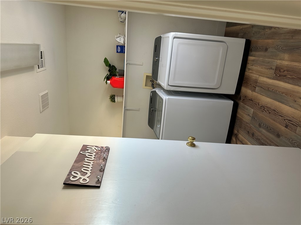 8901 Kingswood Drive Property Photo 30