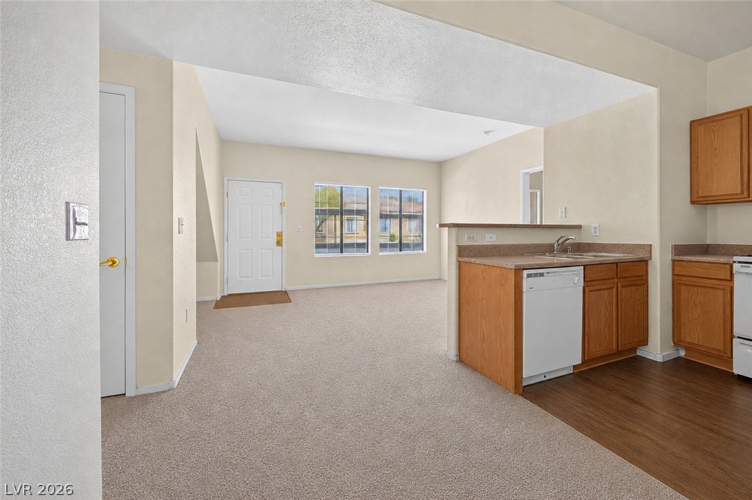 2141 Hussium Hills Street 102 Property Photo 28