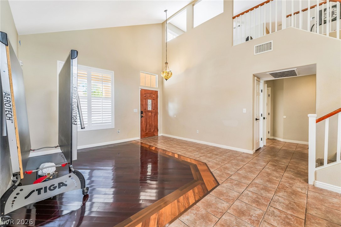 9468 Coral Shine Court Property Photo 7