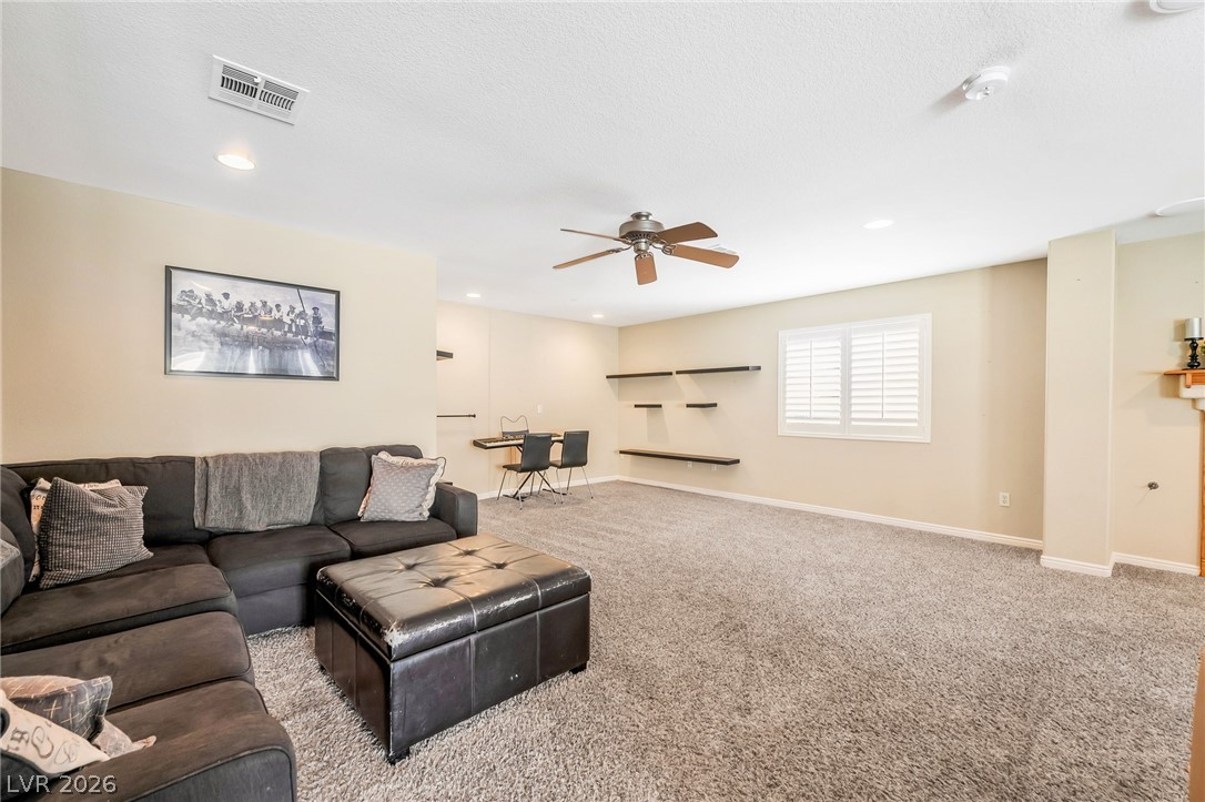 9468 Coral Shine Court Property Photo 12