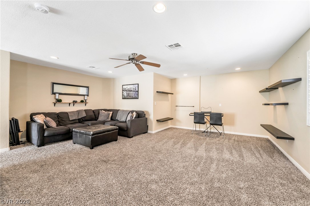 9468 Coral Shine Court Property Photo 13