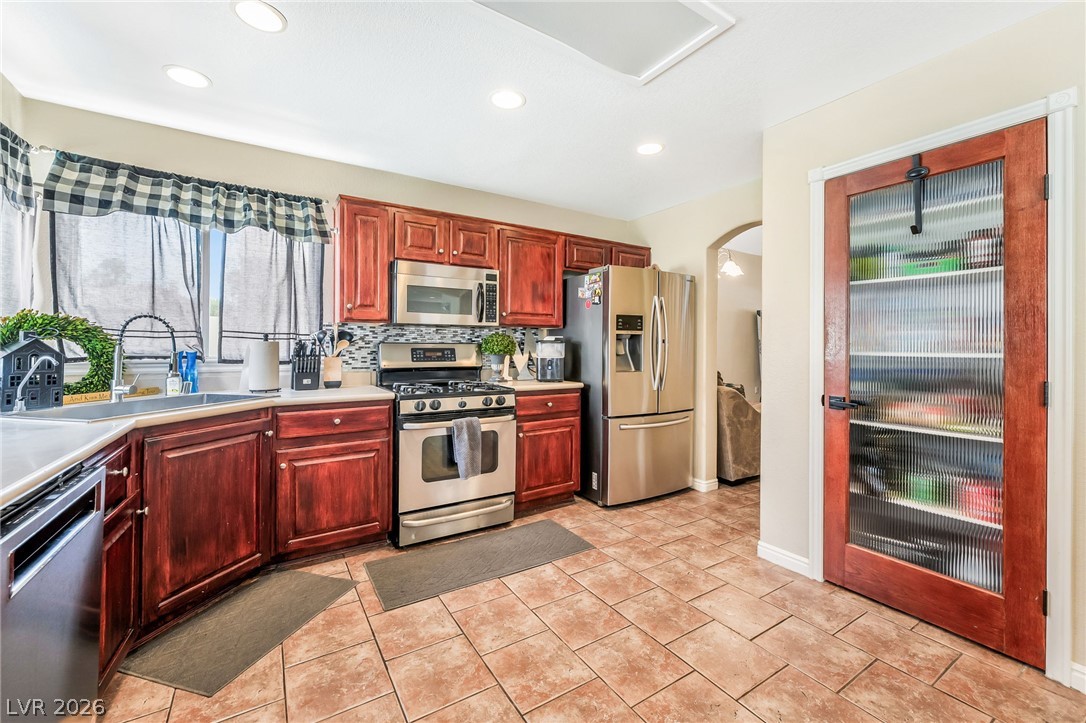 9468 Coral Shine Court Property Photo 23