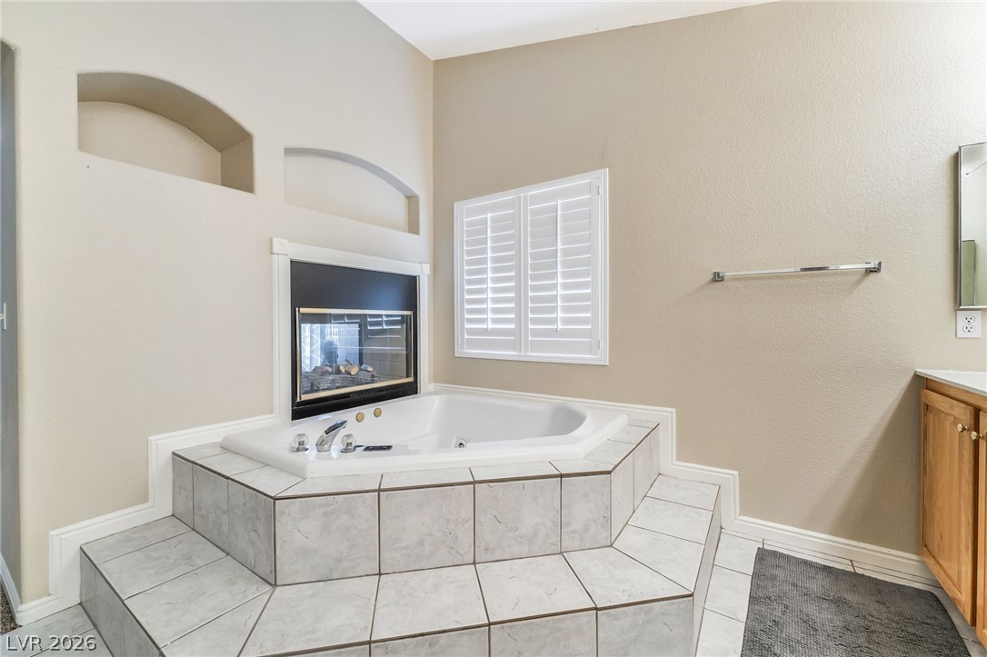 9468 Coral Shine Court Property Photo 38