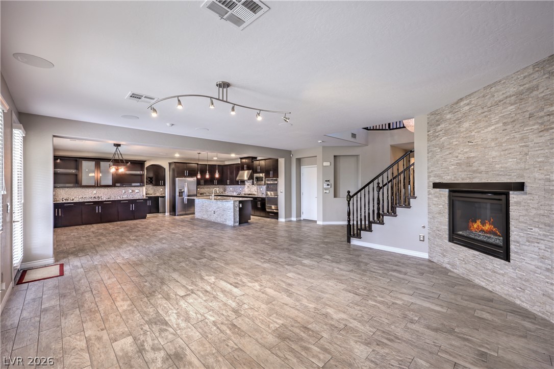12255 Crystal Shore Avenue Property Photo 8
