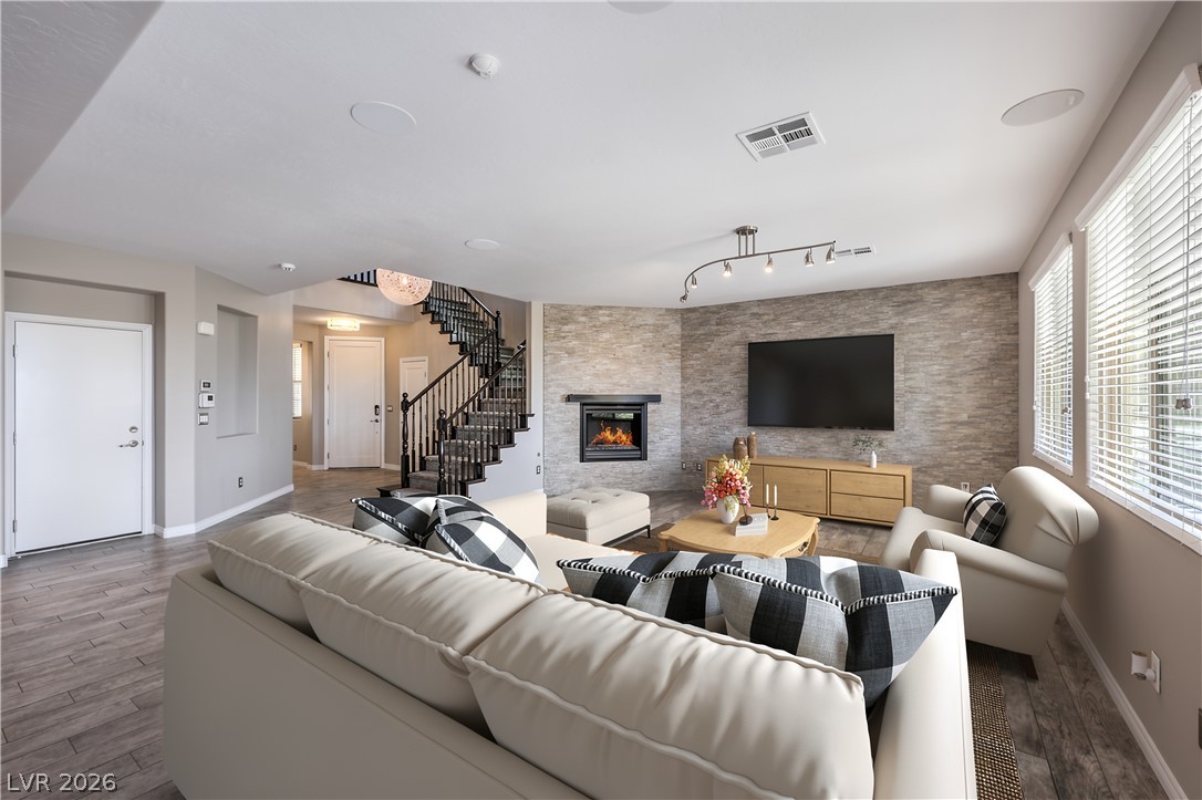 12255 Crystal Shore Avenue Property Photo 9