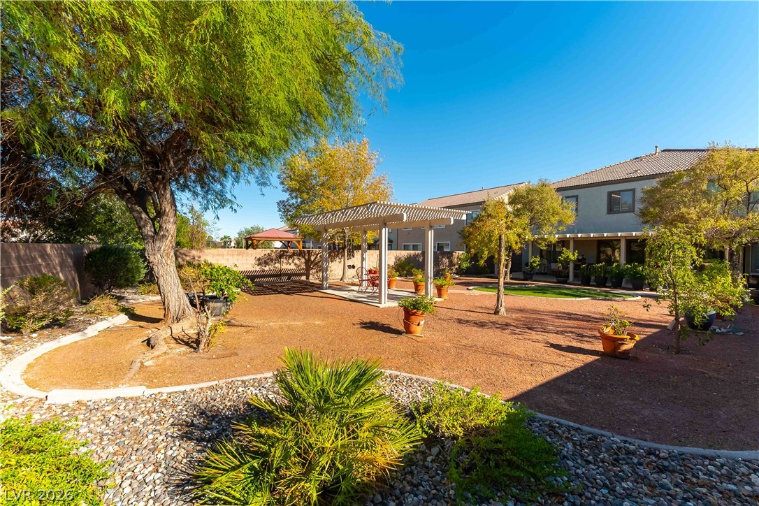 1412 Danielle Rebecca Avenue Property Photo 4
