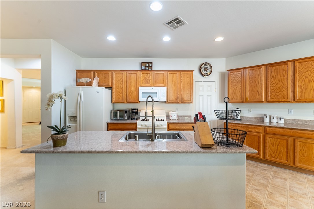 1412 Danielle Rebecca Avenue Property Photo 9