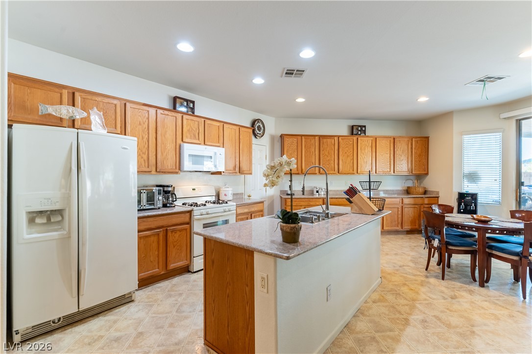 1412 Danielle Rebecca Avenue Property Photo 10