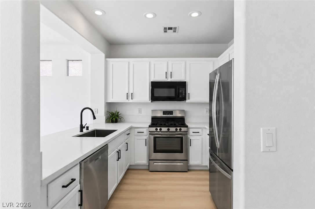 9511 Spring Blush Avenue Property Photo 1