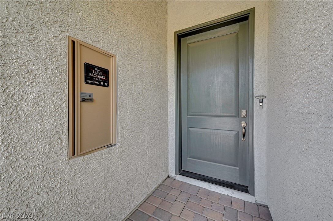 10124 Meandering Dell Avenue Property Photo 5