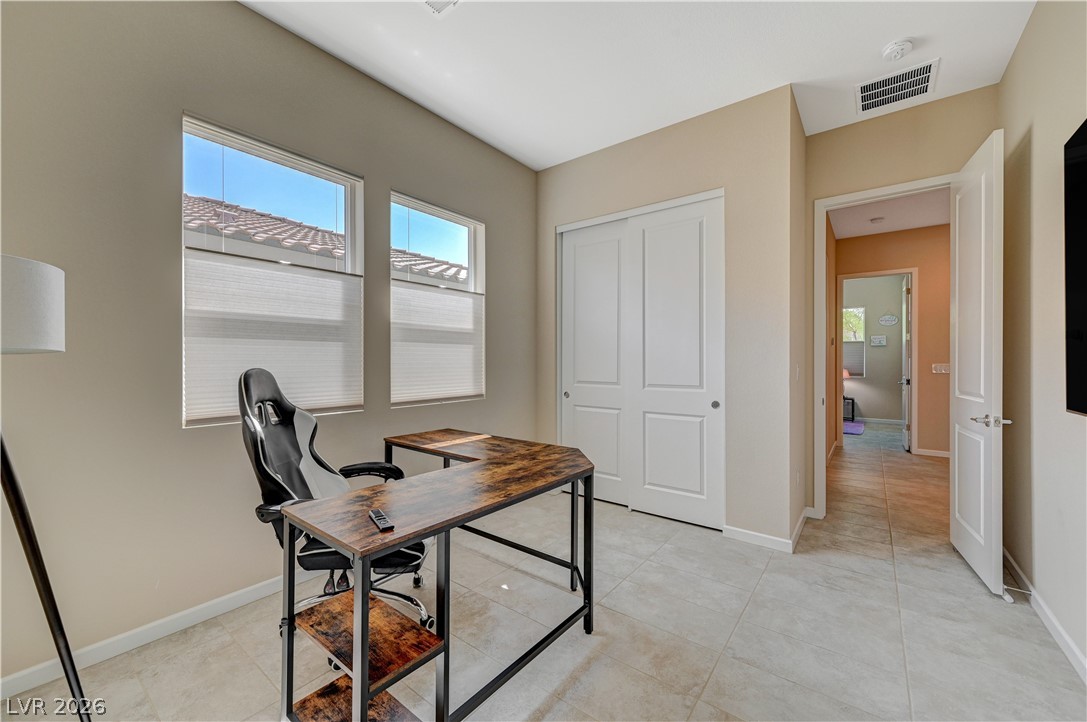 10124 Meandering Dell Avenue Property Photo 40