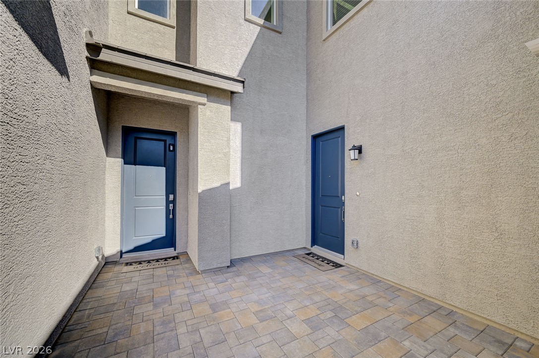 10022 Decano Ridge Street Property Photo 3