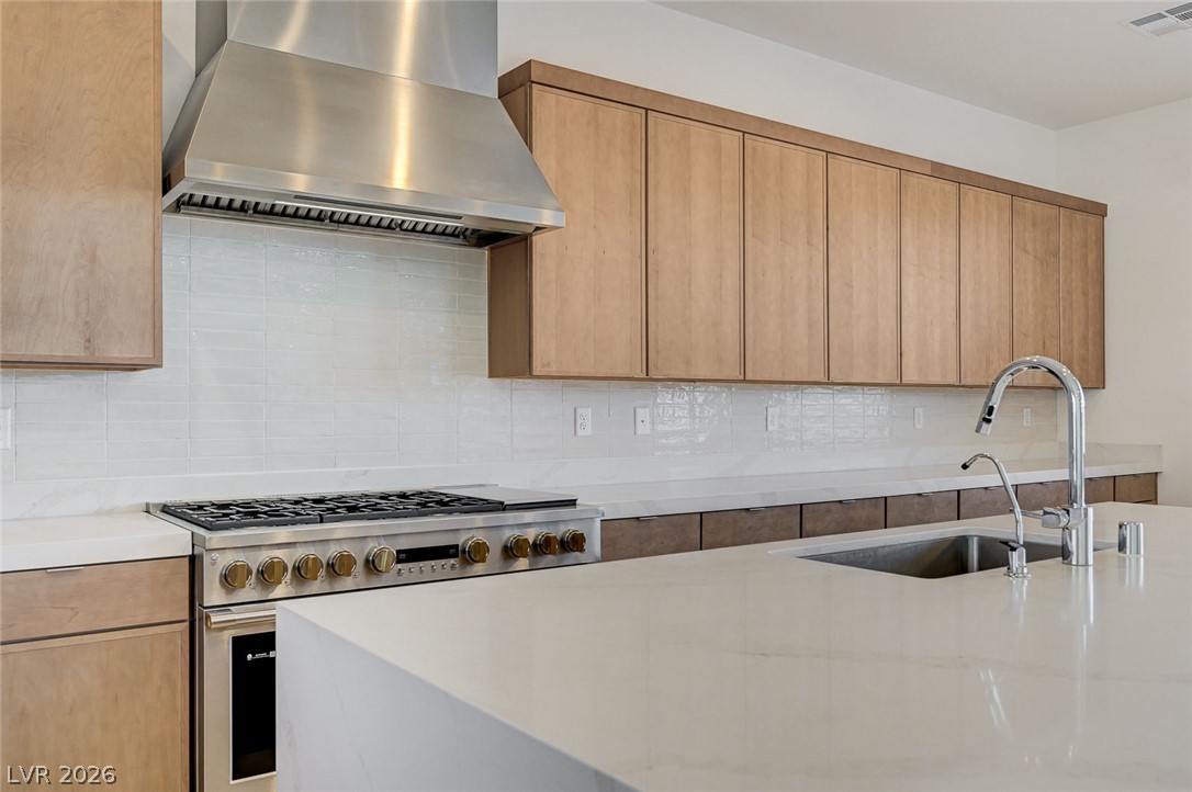 10022 Decano Ridge Street Property Photo 6