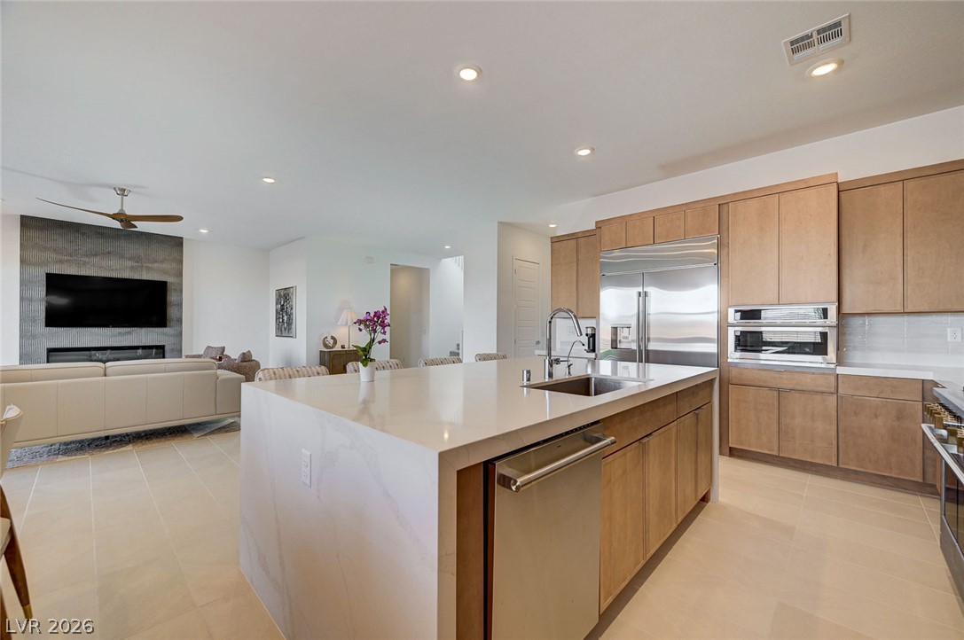 10022 Decano Ridge Street Property Photo 8