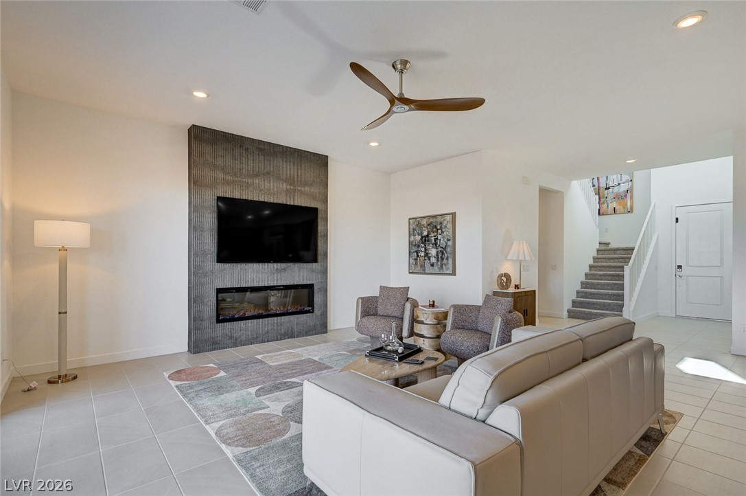 10022 Decano Ridge Street Property Photo 14