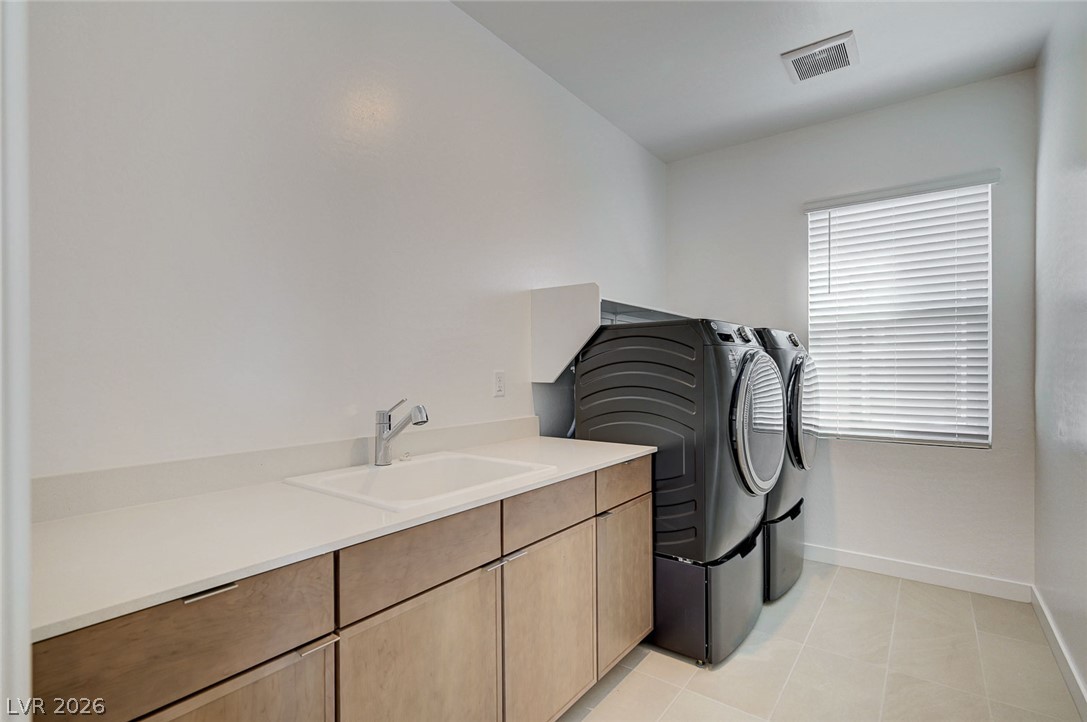 10022 Decano Ridge Street Property Photo 35