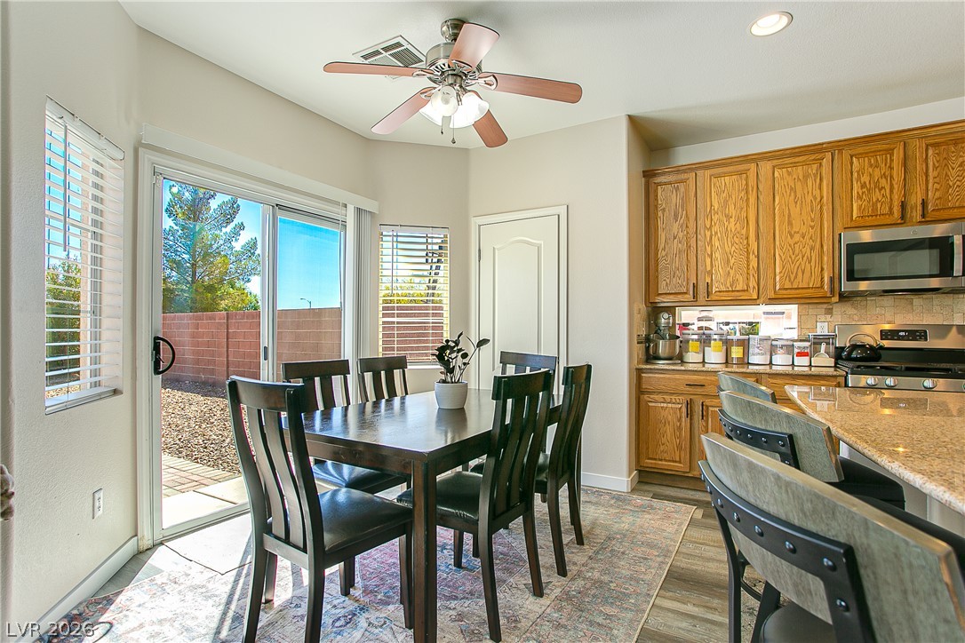 5520 Oatfield Street Property Photo 11