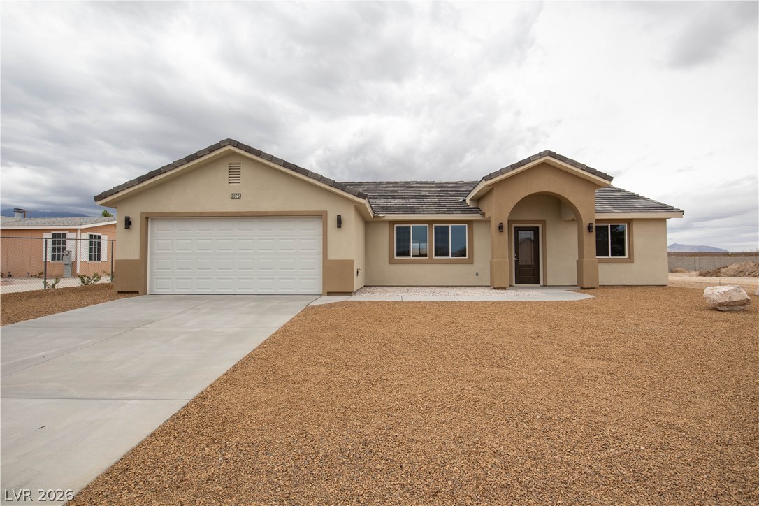 3925 North Mayfield Ranch Road Property Photo 2