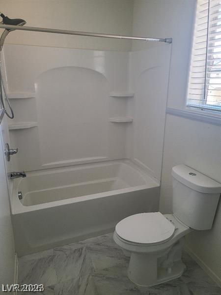 4739 Golden Shimmer Avenue Property Photo 9