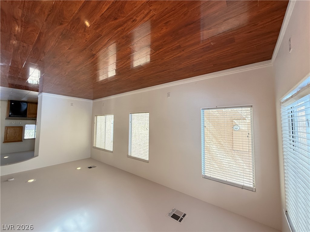 5872 Sakhalin Avenue Property Photo 1