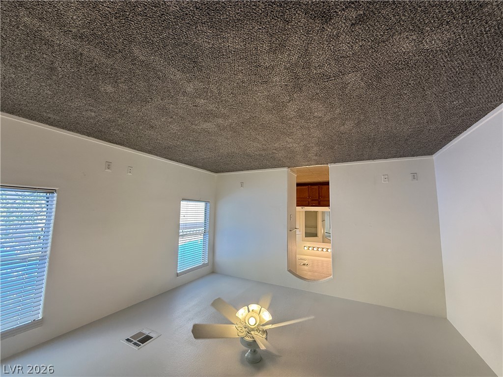 5872 Sakhalin Avenue Property Photo 13