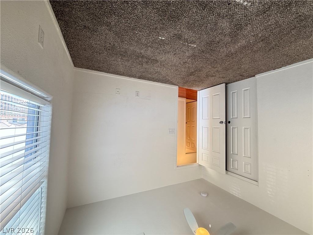 5872 Sakhalin Avenue Property Photo 24