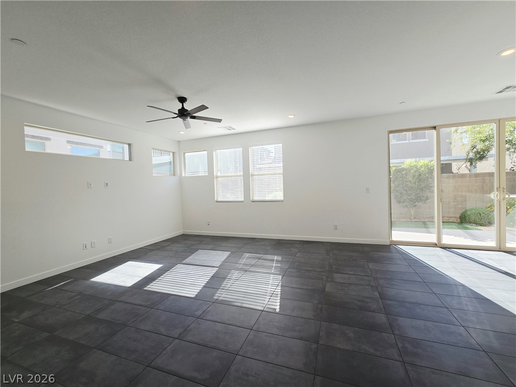 2521 Spergola Street Property Photo 8