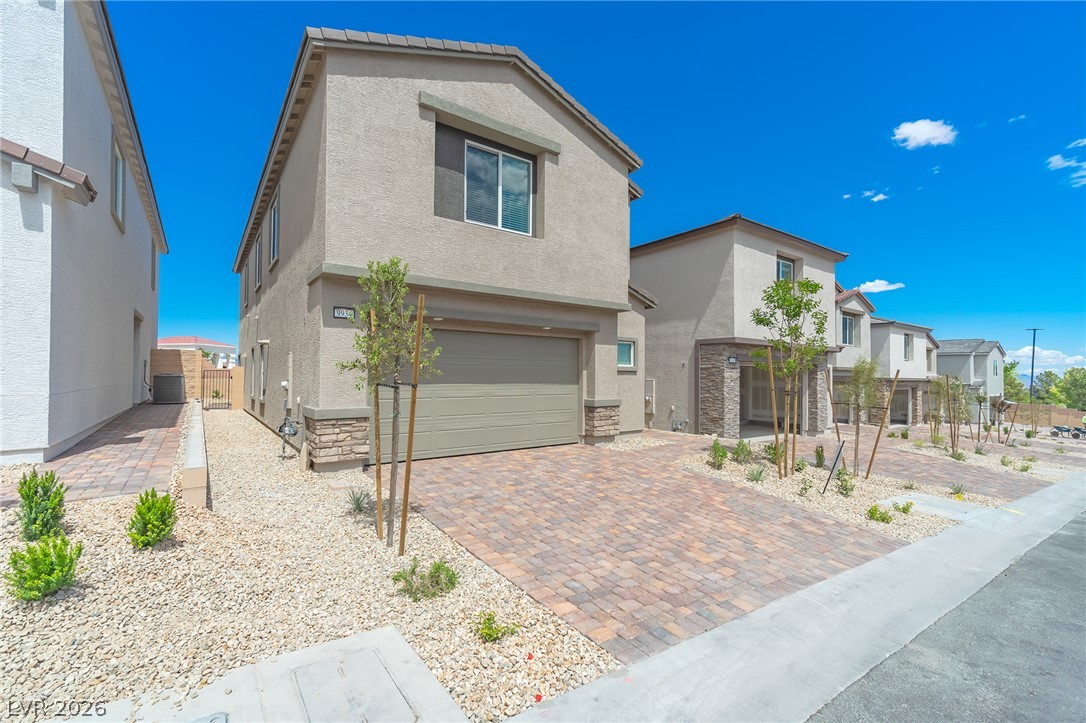 9934 Kimura Hills Avenue Property Photo 2