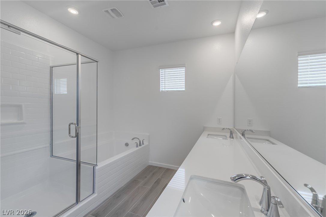 9934 Kimura Hills Avenue Property Photo 16