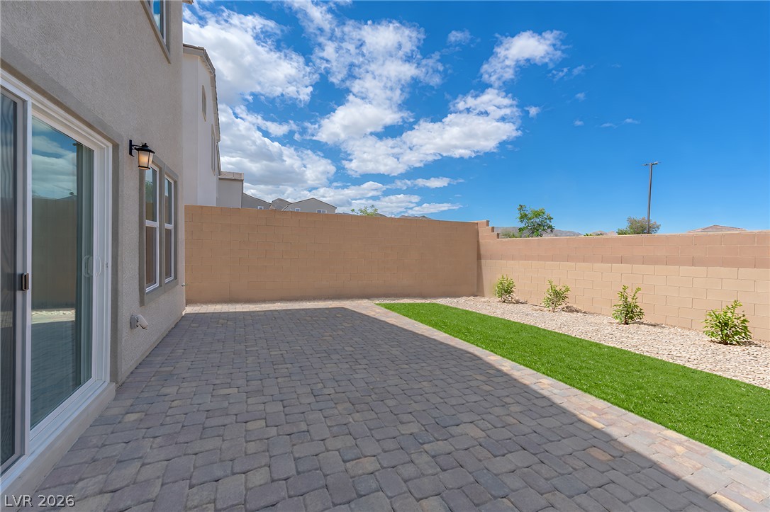 9934 Kimura Hills Avenue Property Photo 26