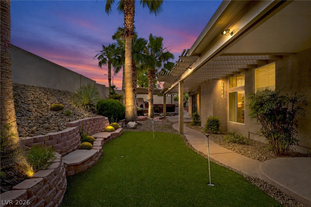 7651 Man O War Street Property Photo 4