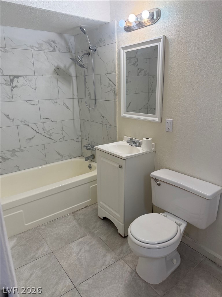 2913 Stewart Avenue 1 Property Photo 4