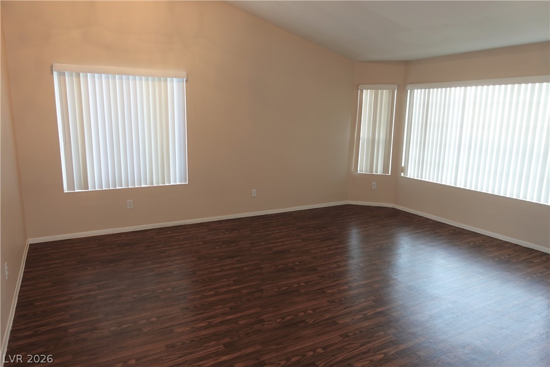 715 Seclusion Glen Avenue Property Photo 7