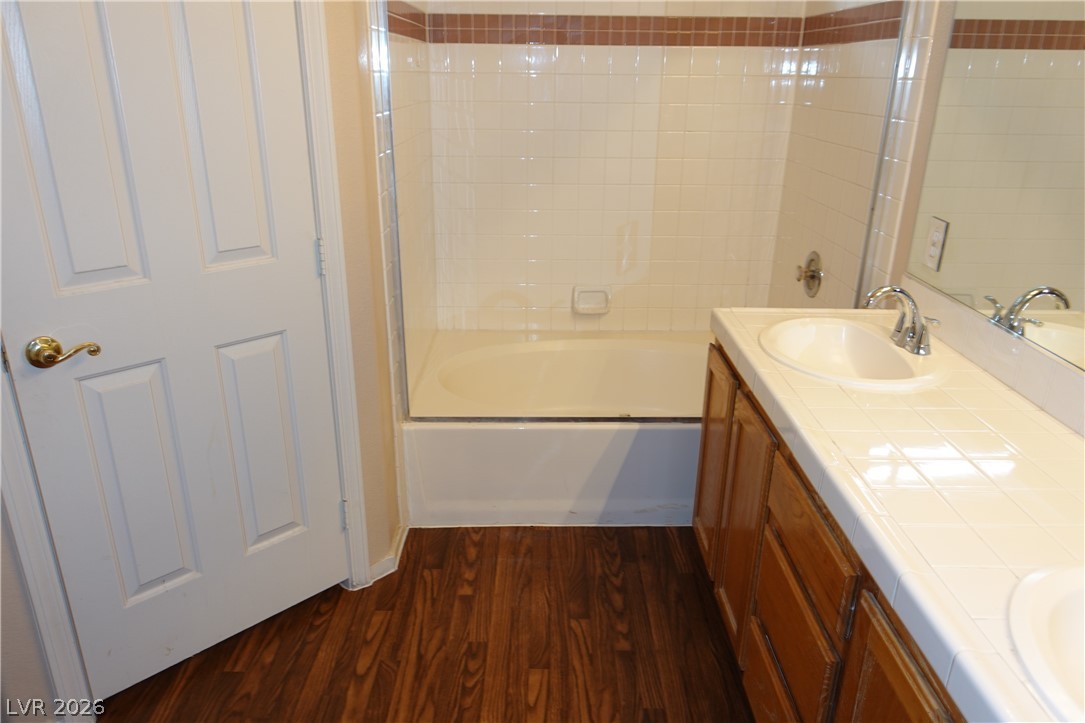 715 Seclusion Glen Avenue Property Photo 18