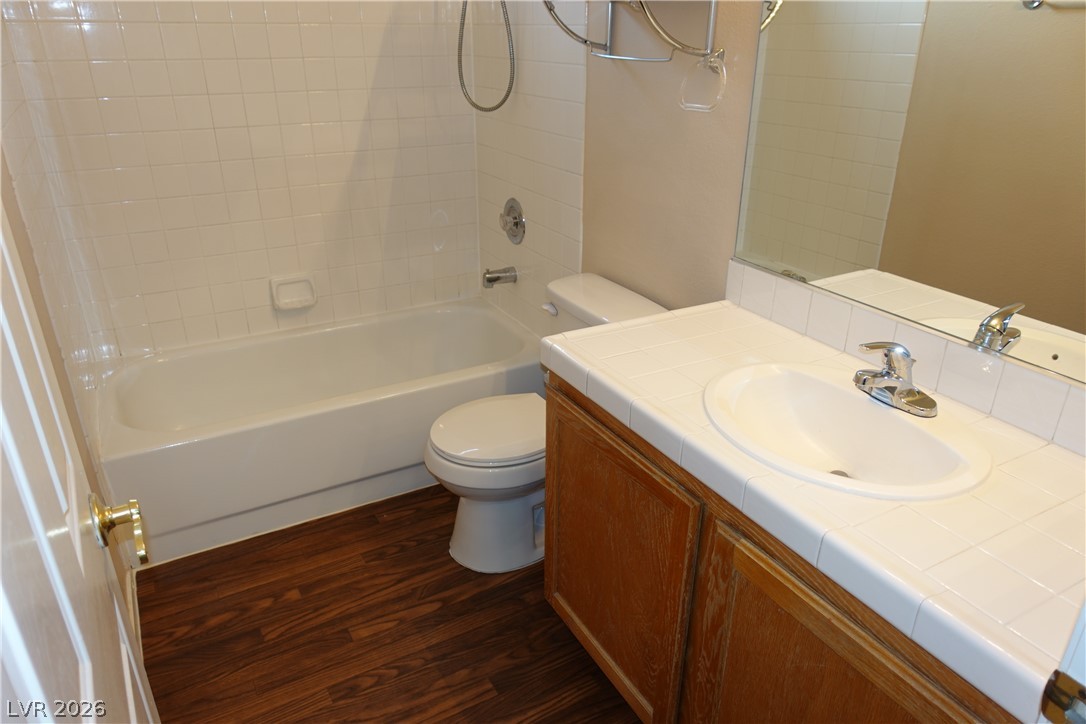 715 Seclusion Glen Avenue Property Photo 23
