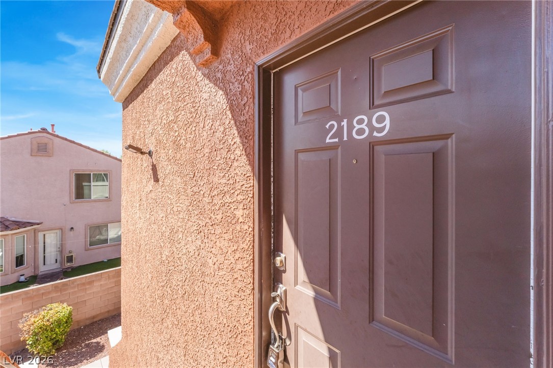 9303 West Gilcrease Avenue 2189 Property Photo 5