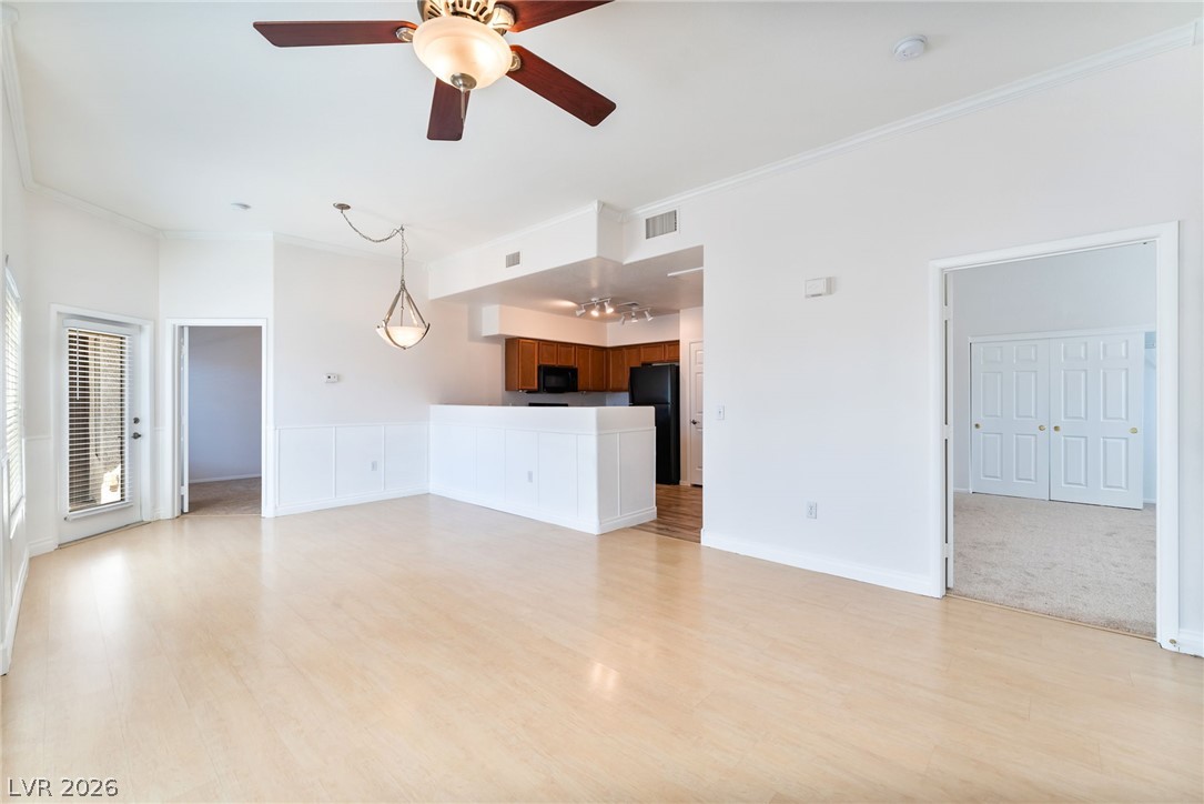 9303 West Gilcrease Avenue 2189 Property Photo 7