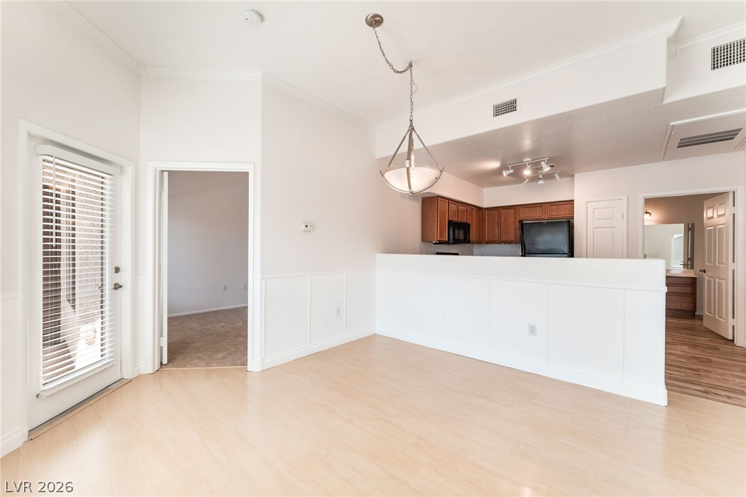 9303 West Gilcrease Avenue 2189 Property Photo 10