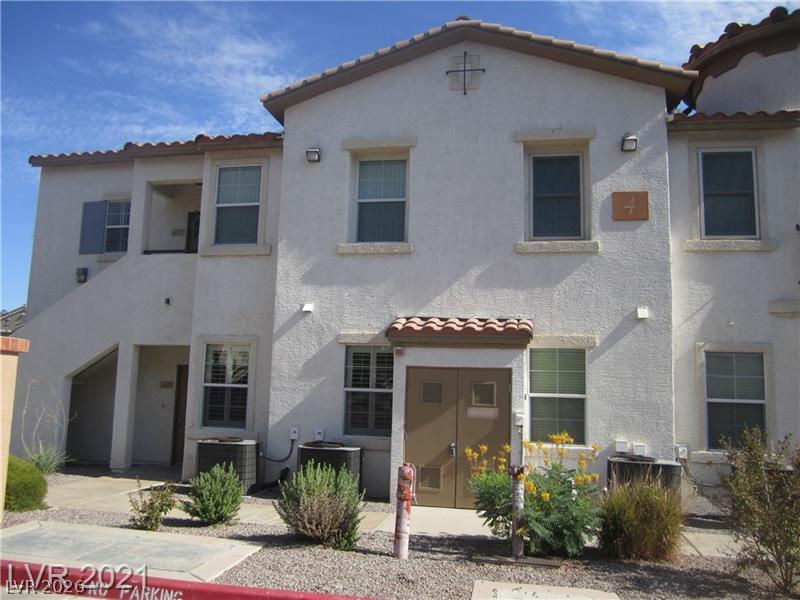 50 Aura De Blanco Street 4103 Property Photo 5