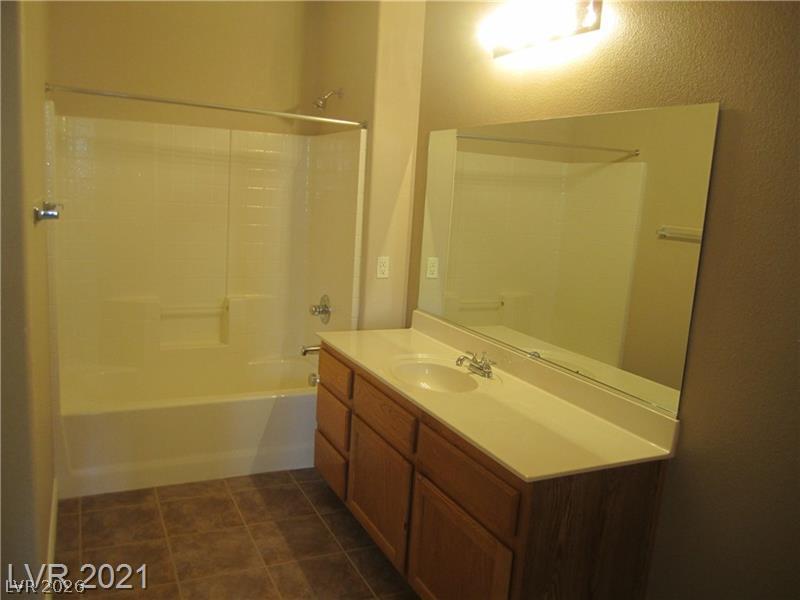 50 Aura De Blanco Street 4103 Property Photo 16