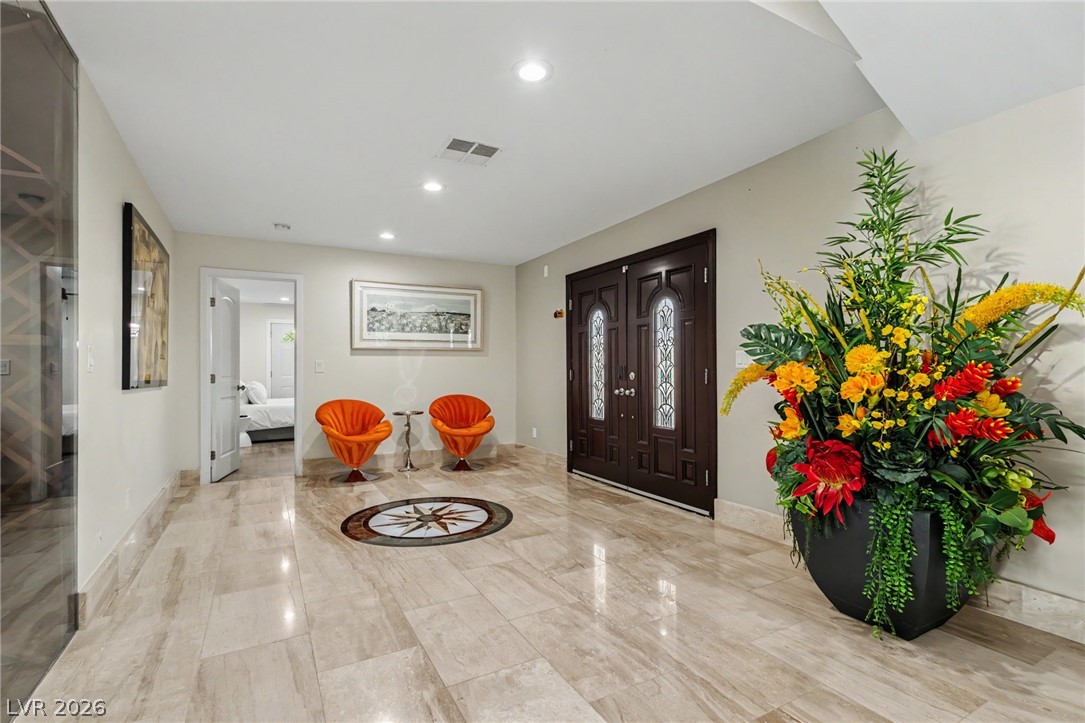 1355 Westwind Road Property Photo 4