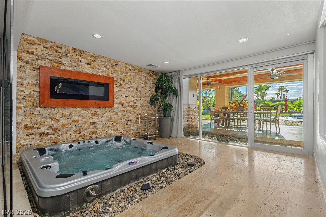 1355 Westwind Road Property Photo 10