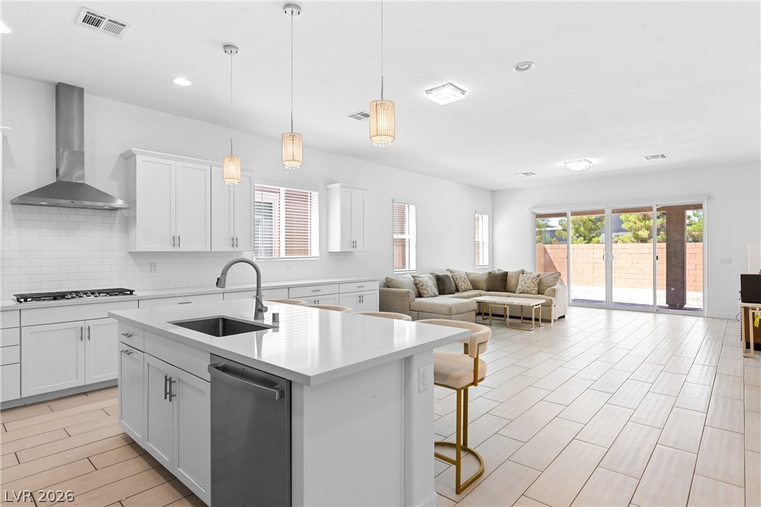 10205 Tumbaga Street Property Photo 9