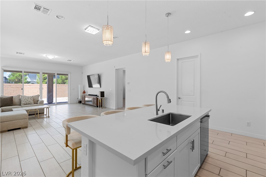 10205 Tumbaga Street Property Photo 12