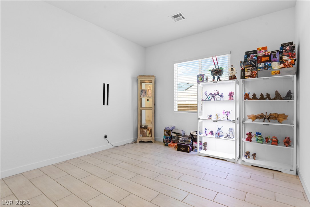 10205 Tumbaga Street Property Photo 22