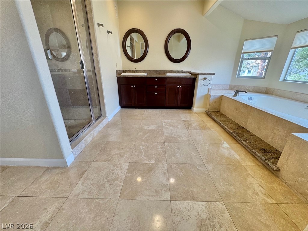 8240 Tivoli Cove Drive Property Photo 13